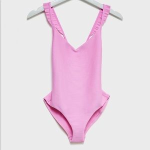 NWT TOPSHOP
Ruffle Detail Ribbed Swimsuit size 2